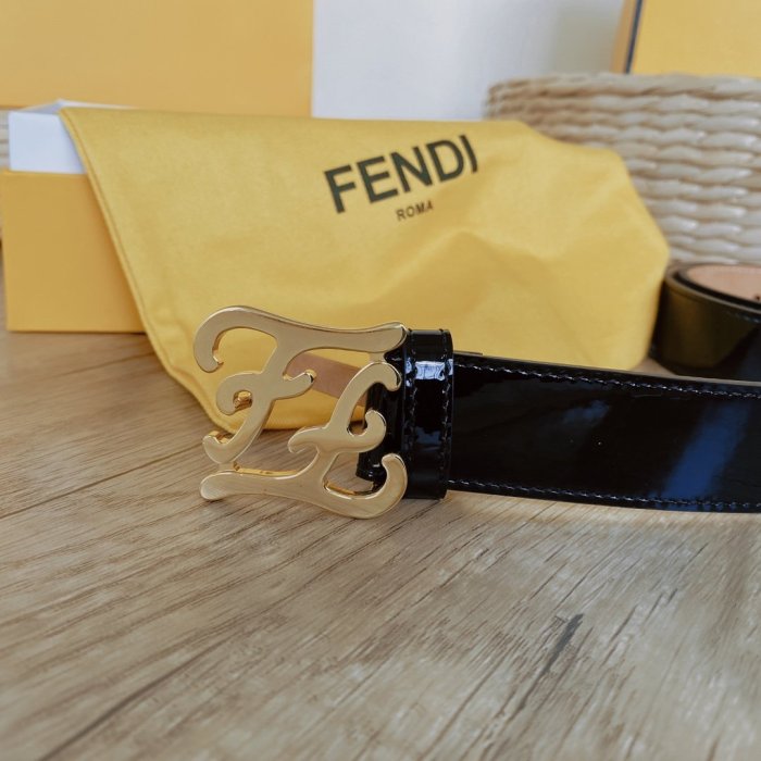 4色/ 3cm/ Fendiフェンディベルトスーパーコピー