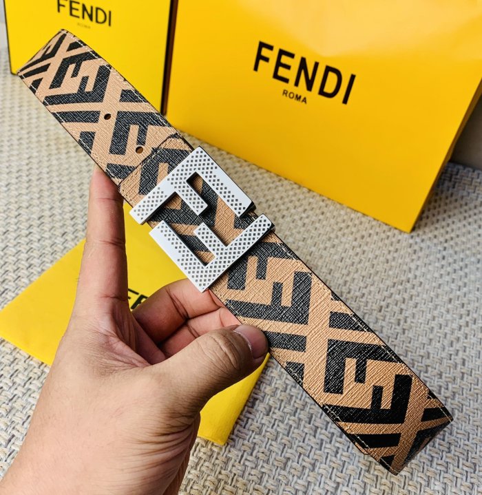 4色/ 4cm/ Fendiフェンディベルトスーパーコピー