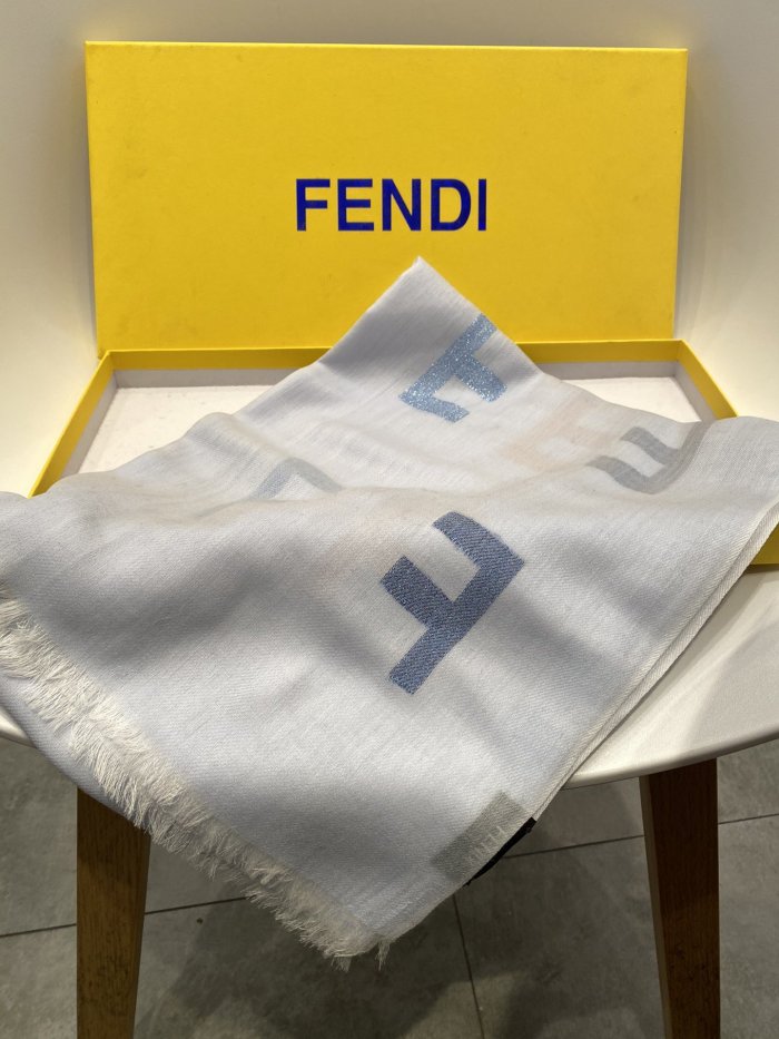 7色/ Fendiフェンディマフラースカーフスーパーコピー