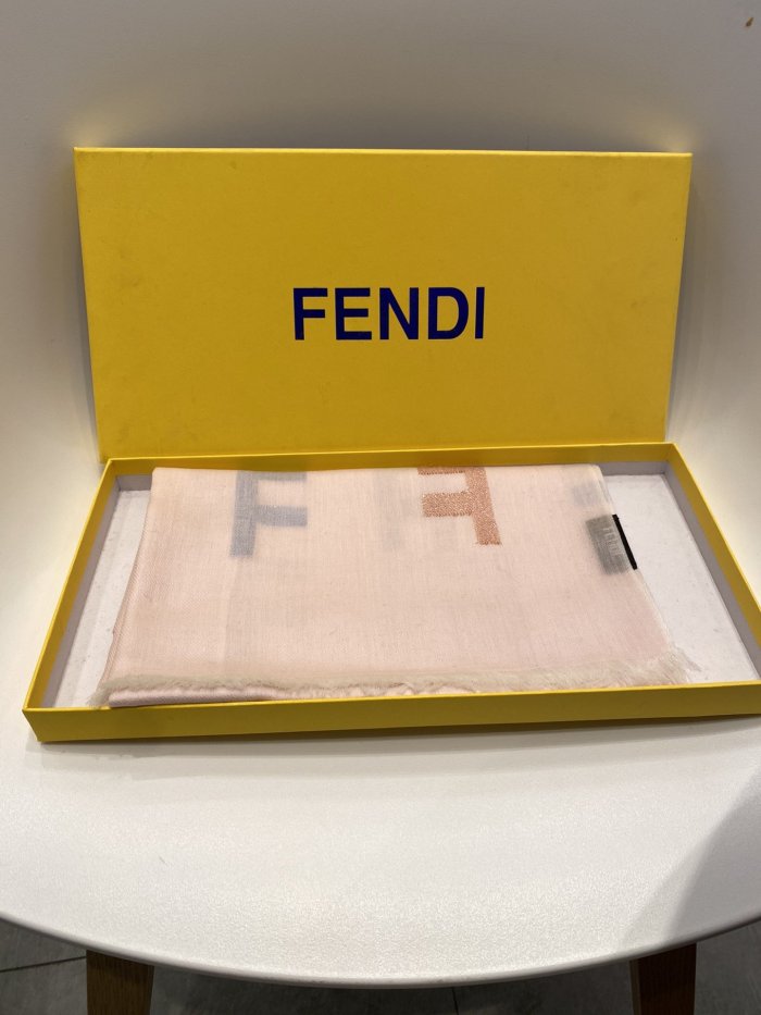 7色/ Fendiフェンディマフラースカーフスーパーコピー