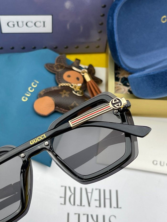 2色/ GucciグッチサングラススーパーコピーG0305