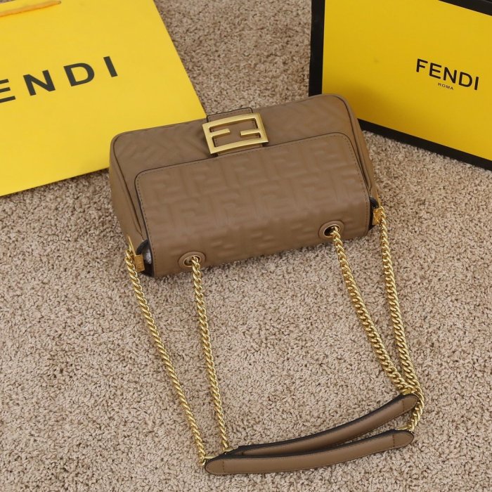 3色/ 24cm/ Fendiフェンディバッグスーパーコピー3304