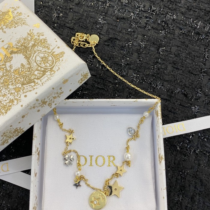 4色/ Diorディオールネックレスペンダントスーパーコピー