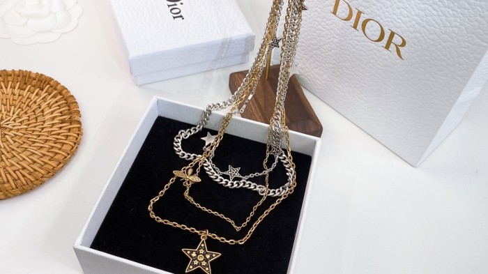 4色/ Diorディオールネックレスペンダントスーパーコピー