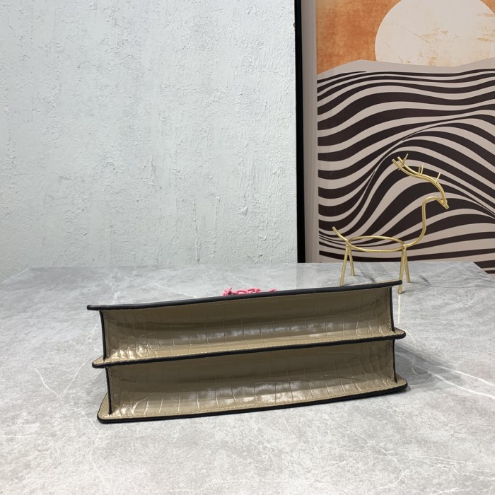 3色/ 20cm/ 30cm/ Fendiフェンディバッグスーパーコピー