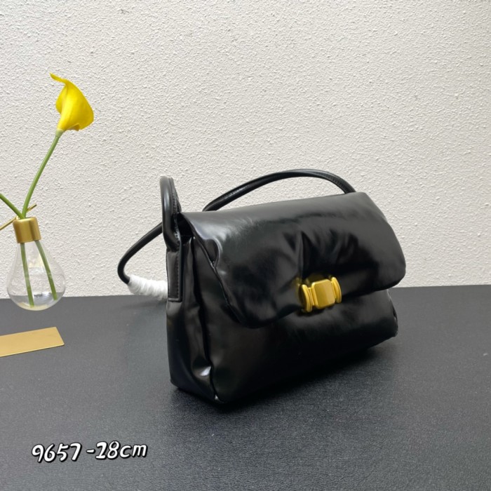 4色/ 28cm/ BottegaVenetaボッテガヴェネタバッグスーパーコピー9657