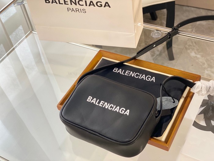 2色/ 20cm/ Balenciagaバレンシアガバッグスーパーコピー