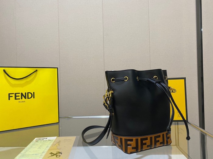 3色/ 23cm/ Fendiフェンディバッグスーパーコピー