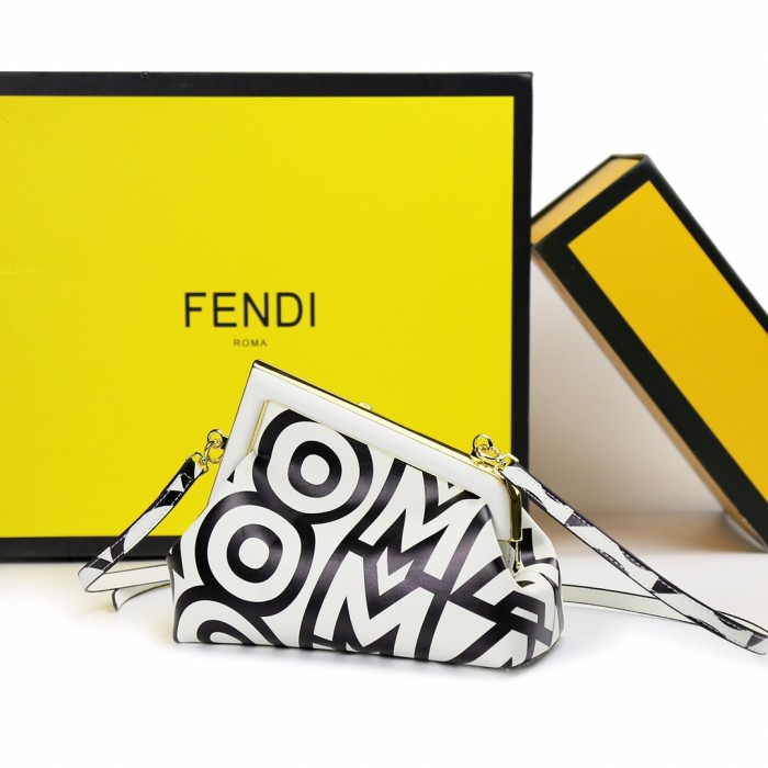 4色/ 24cm/ Fendiフェンディバッグスーパーコピー