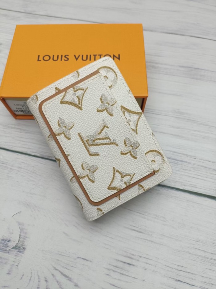 3色/ 11cm/ LOUIS VUITTONルイヴィトン財布スーパーコピーM81472