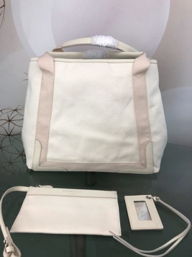 超希少！バレンシアガ ネイビーカバ 偽物 M マザーズバッグにも ベージュ 3399332HH3N2762