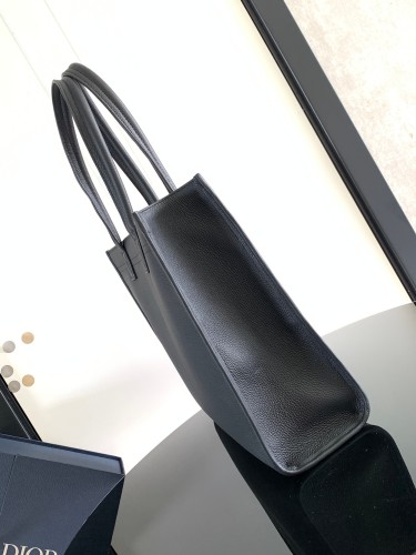 完売必至 ディオール メンズ トートバッグ 偽物1ESSH224YMJ
