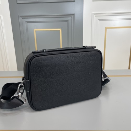 入手困難品！ エルメス メンズ ショルダーバッグ 偽物