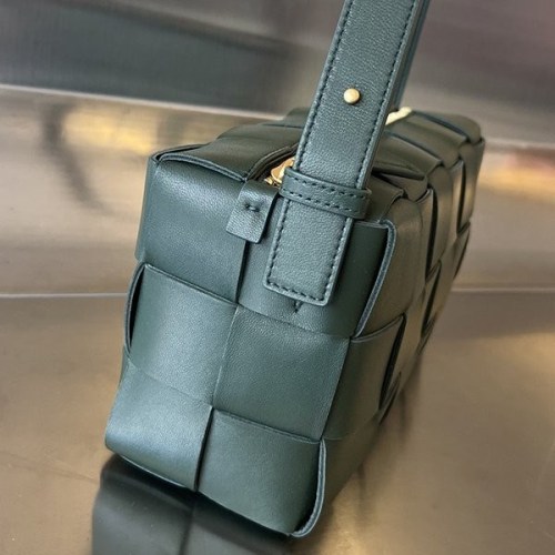 ボッテガ ヴェネタ カセット クロスボディバッグ コピー【人気商品】 bob59000