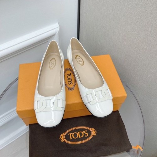 21-22AW【トッズ コピー】チェーンモチーフ フラットシューズ tof14070