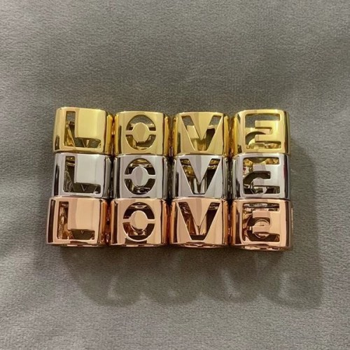 完売人気☆上品 ティファニー LOVE文字 リング コピー Tim92859