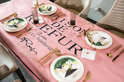 一目惚れ♪ 他のブランド 2024新作 テーブルクロス 食卓カバー/机カバー/レストラン/おしゃれ食卓カバー 新居寝具用品