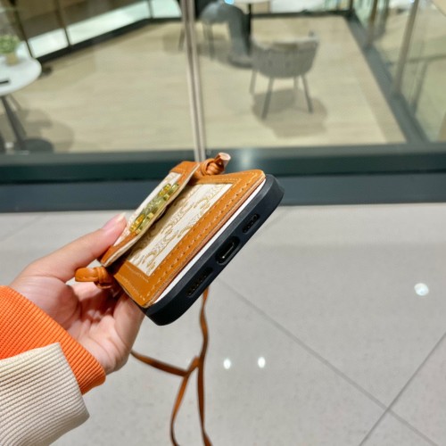 完売必至 ★ セリーヌiPhone ケース 全機種 販売